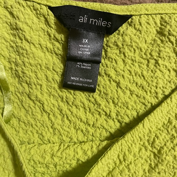 Ali Miles Green Textured Blouse - Size 3X - Picture 2 of 6